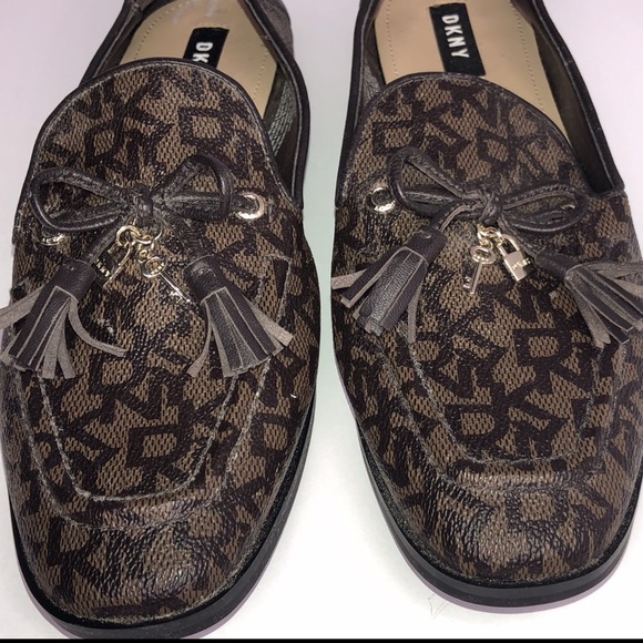 DKNY Brown Flat Slip-Ons ** Brand New ** Size: 9 - Picture 3 of 3